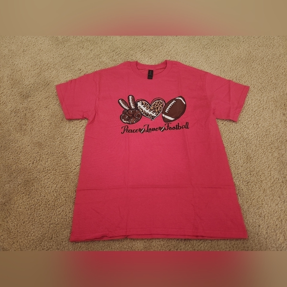 Womens Pink Short Sleeve Crew Neck TShirt Pink Size M Peace Love Football #E111